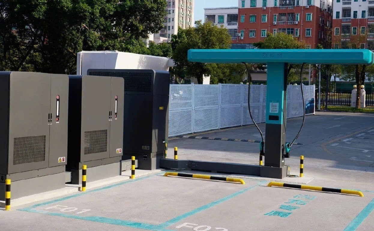 Pin BYD Blade thế hệ thứ hai có thể sạc từ 10% lên 70% chỉ trong 5 phút