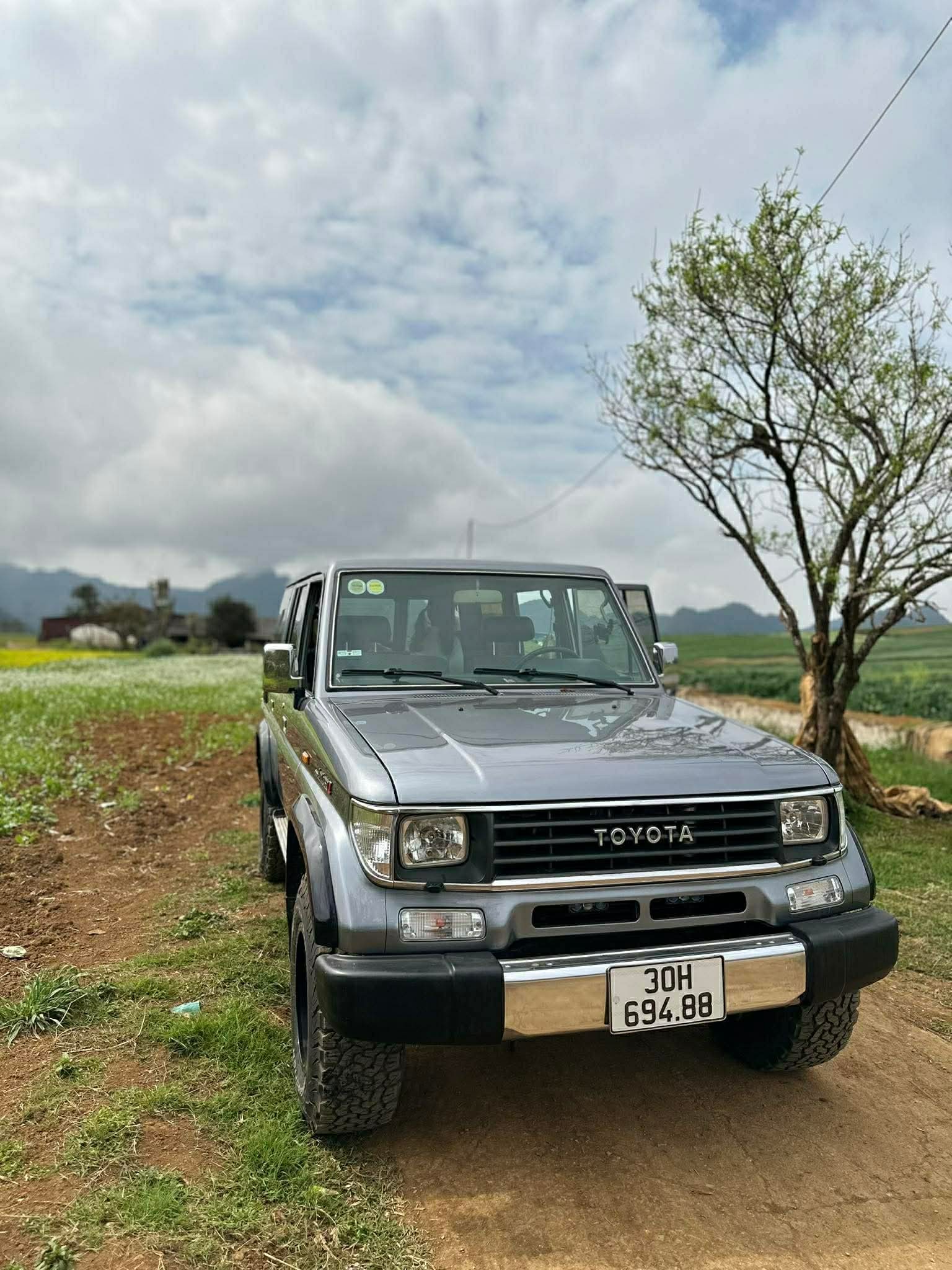 Land Cruiser RJ77 36 năm tuổi giá 1 tỷ gây sốt, minh chứng cho sự bền bỉ, giữ giá của Toyota