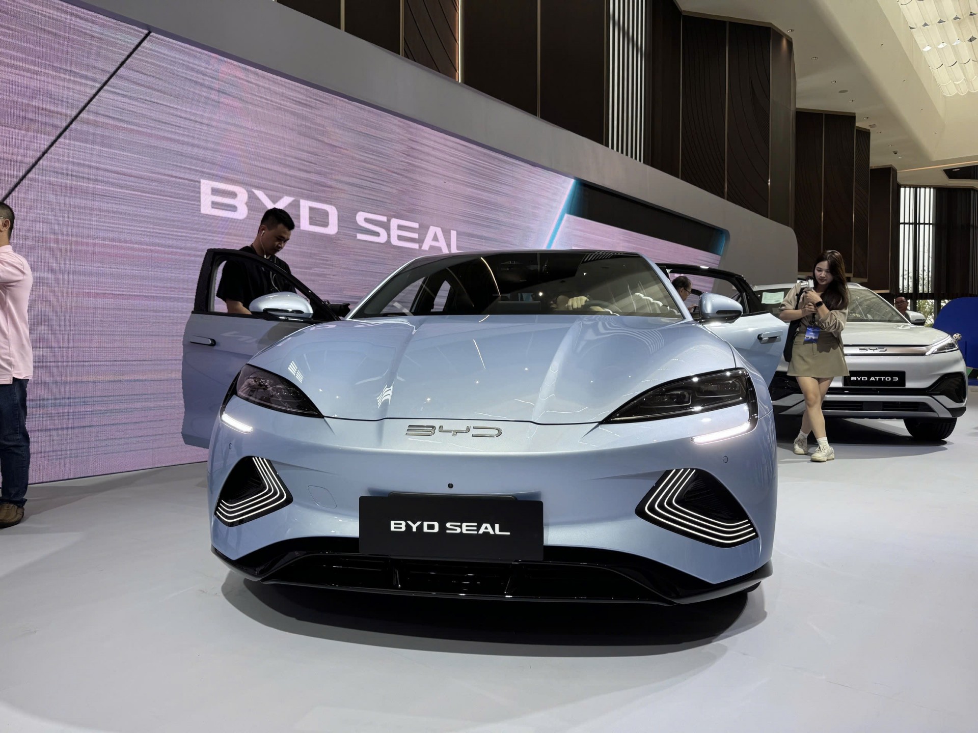 Pin BYD Blade thế hệ thứ hai có thể sạc từ 10% lên 70% chỉ trong 5 phút