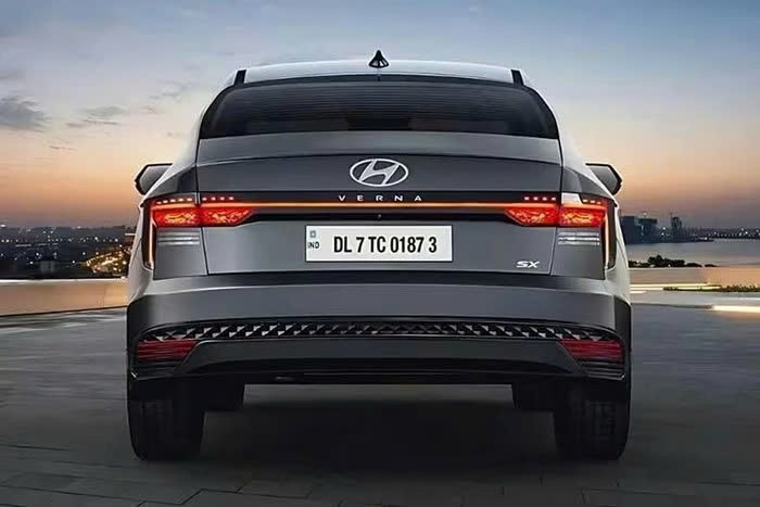 Hyundai Accent 2026 ra mắt, giá quy đổi từ 313 triệu đồng, nhiều trang bị đáng chú ý