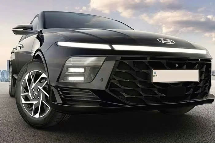 Hyundai Accent 2026 ra mắt, giá quy đổi từ 313 triệu đồng, nhiều trang bị đáng chú ý