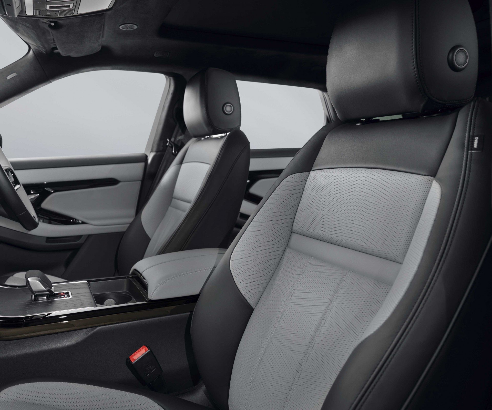 Range Rover Evoque 26.5MY ra mắt tại Việt Nam, mức giá khoảng 2,96 tỷ đồng