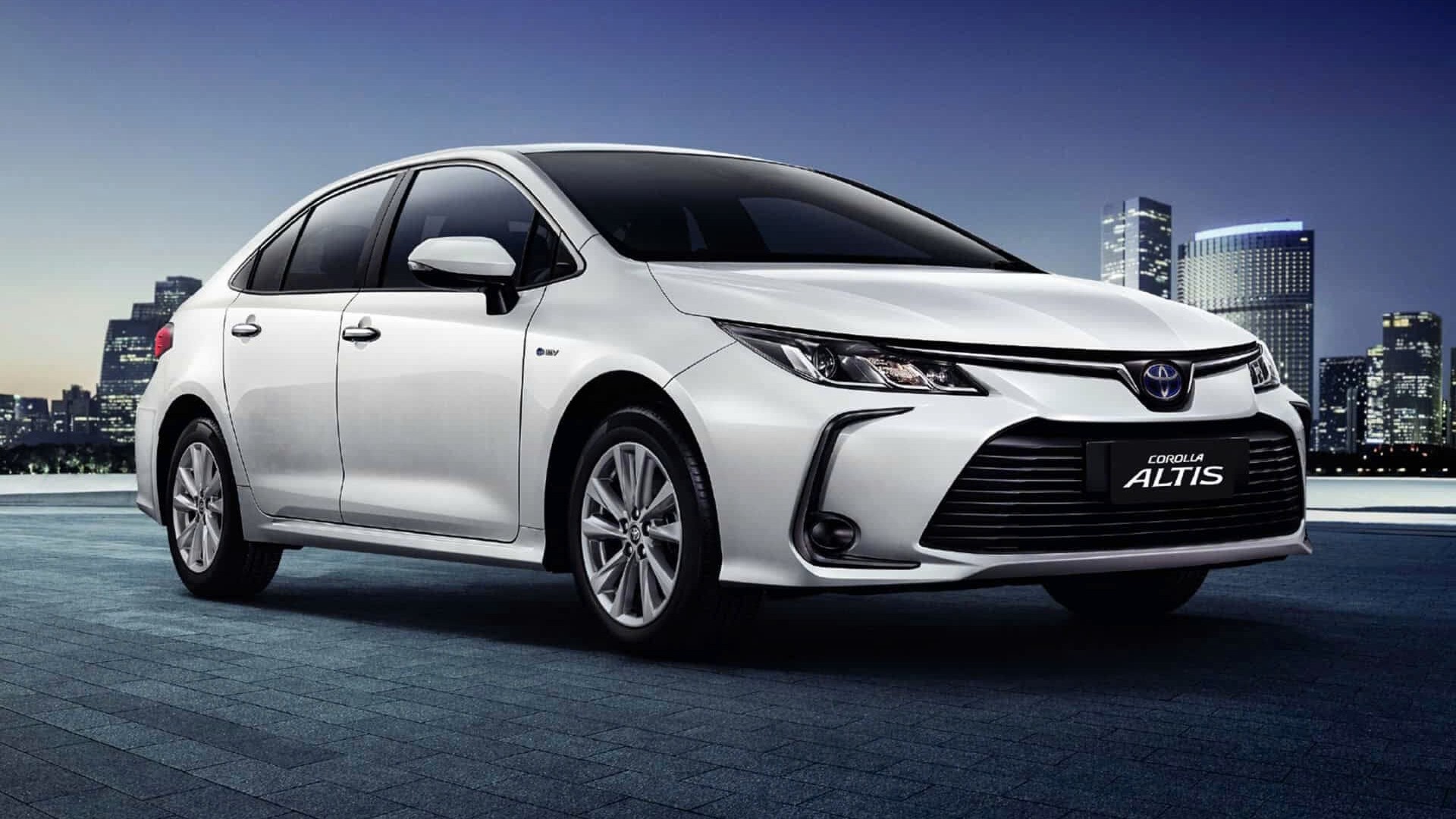 Toyota Corolla Altis 2026 ra mắt Thái Lan, giá quy đổi từ 750 triệu đồng, thêm bản hybrid giá rẻ