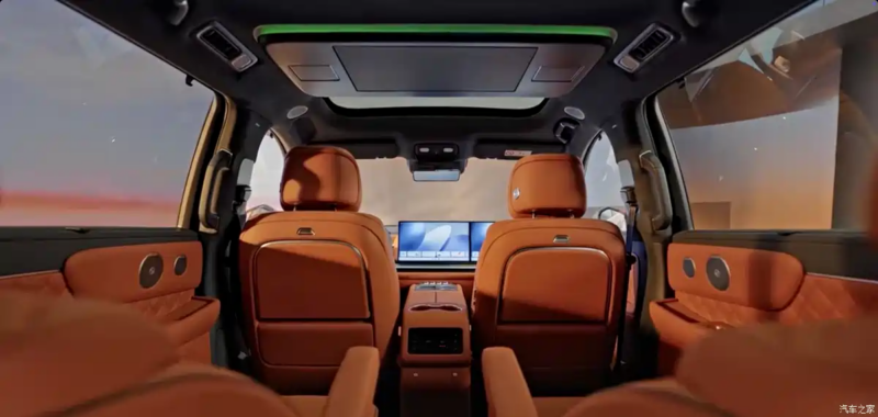 Góc nhìn từ hàng ghế thứ hai của GWM Wey V9X