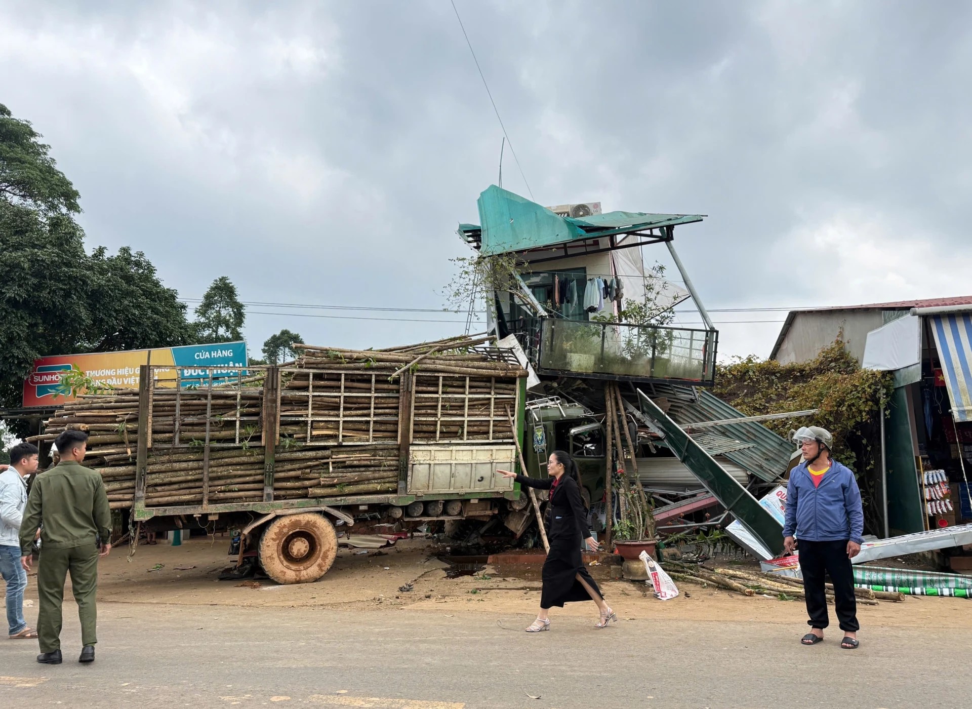 Tổng hợp tin tức tai nạn giao thông mới nhất ngày hôm nay 12/3/2026