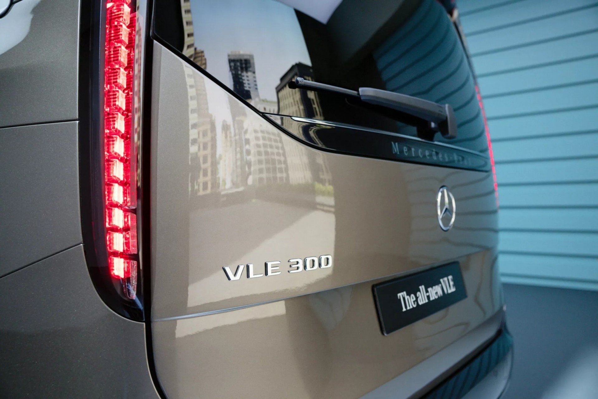 Cận cảnh Mercedes-Benz VLE, Minivan điện tầm hoạt động 700 km