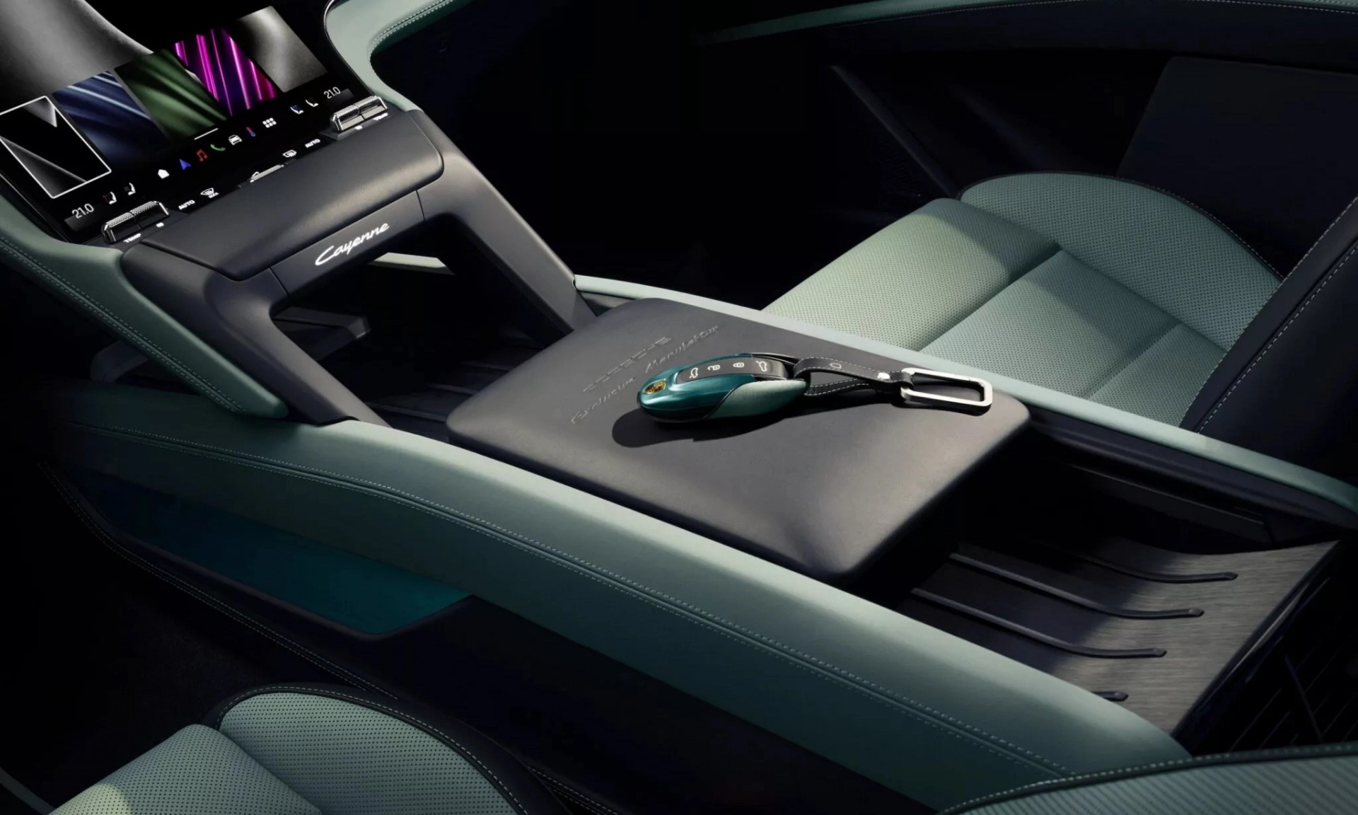 SUV điện Porsche Cayenne S Electric có gì: 657 mã lực, sạc siêu nhanh 16 phút