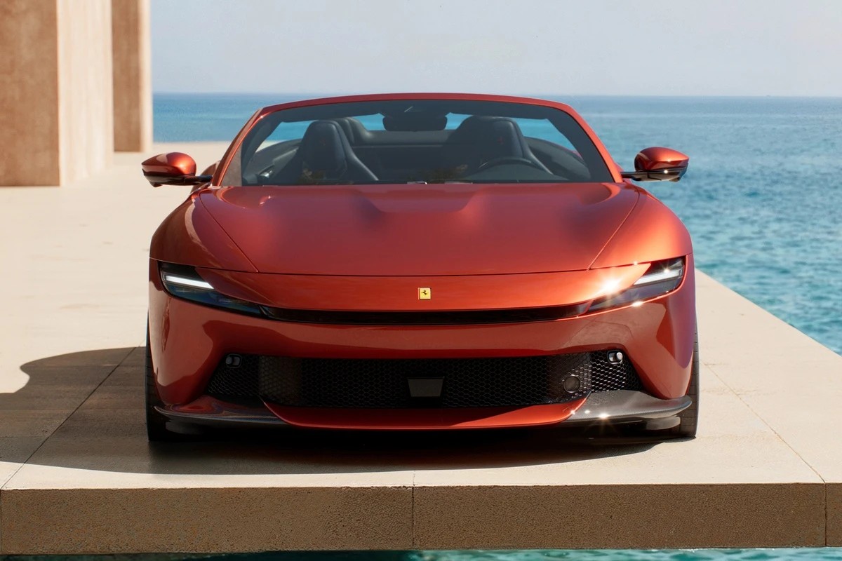Ferrari giới thiệu Amalfi Spider, siêu xe 2+2 chỗ thiên về trải nghiệm hàng ngày