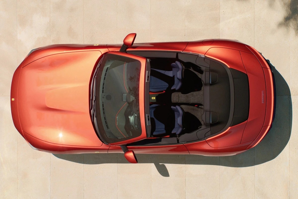 Ferrari giới thiệu Amalfi Spider, siêu xe 2+2 chỗ thiên về trải nghiệm hàng ngày