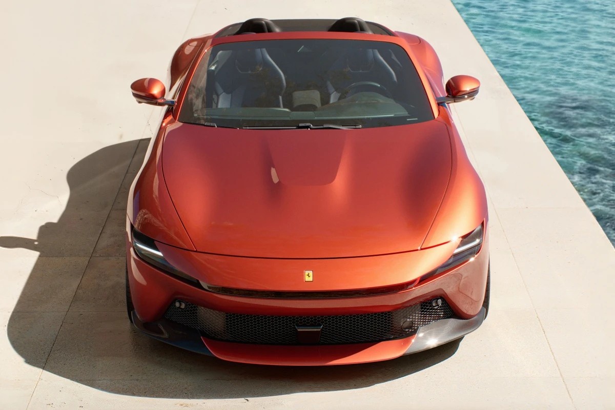 Ferrari giới thiệu Amalfi Spider, siêu xe 2+2 chỗ thiên về trải nghiệm hàng ngày