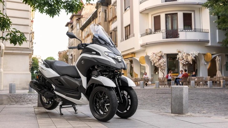 Yamaha Tricity 300 2026 ra mắt, lần đầu có túi khí cho người lái