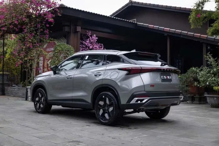 Omoda C5 SHS - H sẽ ra mắt vào cuối tháng 3/2026