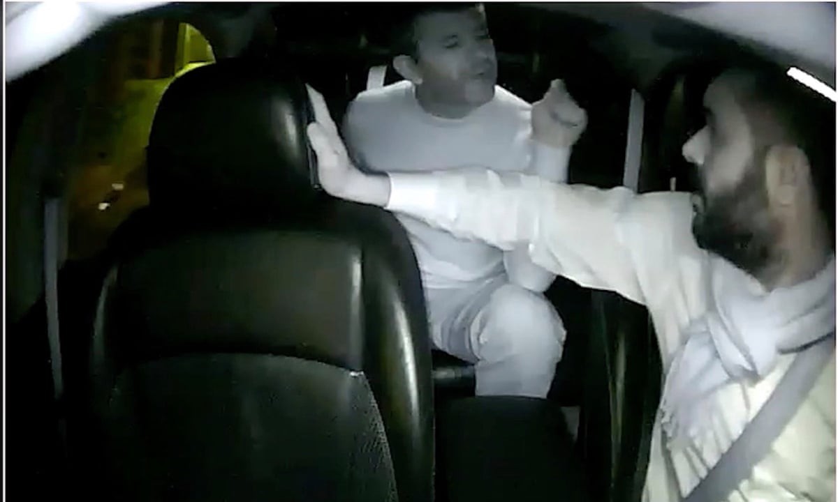 Hình ảnh vụ việc cựu CEO Uber Travis Kalanick và tài xế Fawzi Kamel năm 2017