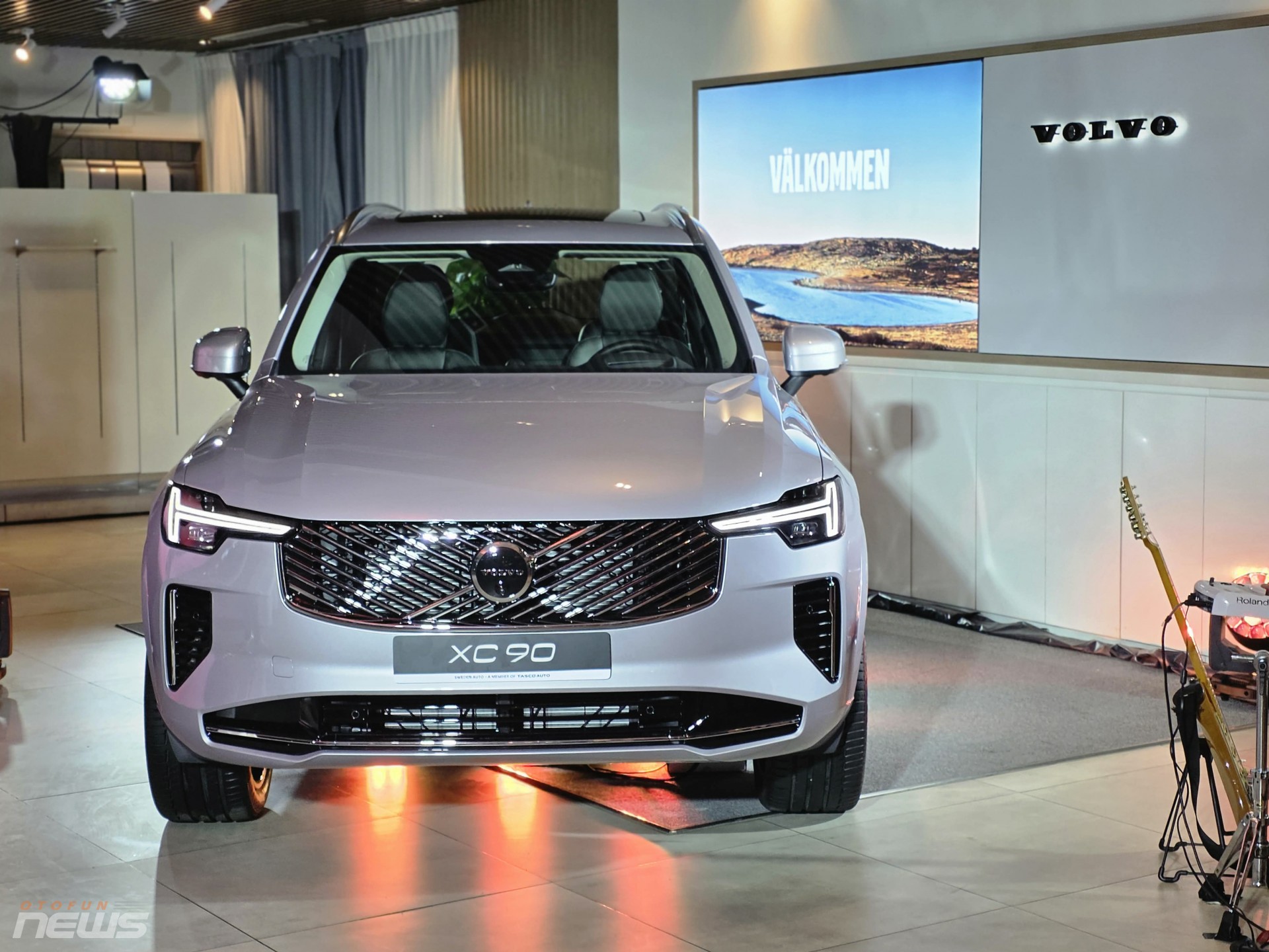 Volvo XC90 2026 ra mắt giá 3,289 tỷ đồng, giảm so với trước và đổi động cơ