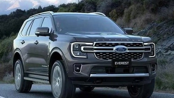 Ford Everest Platinum 2026 máy dầu 2.0L từ 1,4 tỷ đồng, sắp về Việt Nam