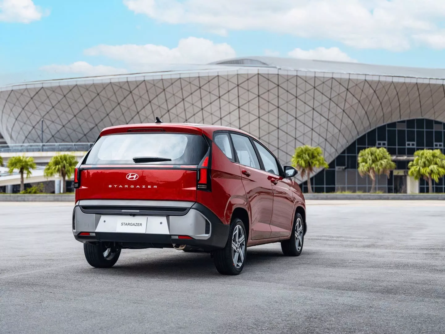 Hyundai Stargazer 2026 ra mắt tại Việt Nam, giá từ 569 triệu đồng