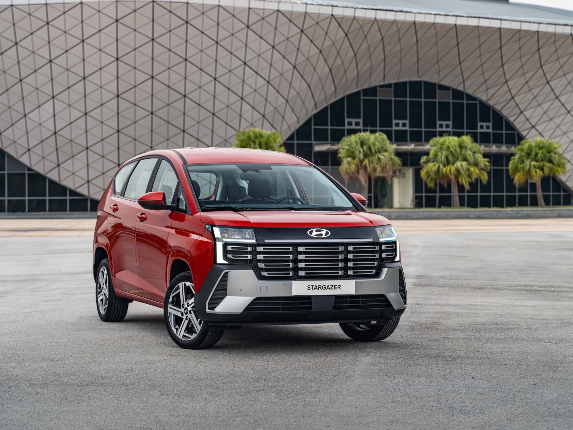 Hyundai Stargazer 2026 ra mắt tại Việt Nam, giá từ 569 triệu đồng