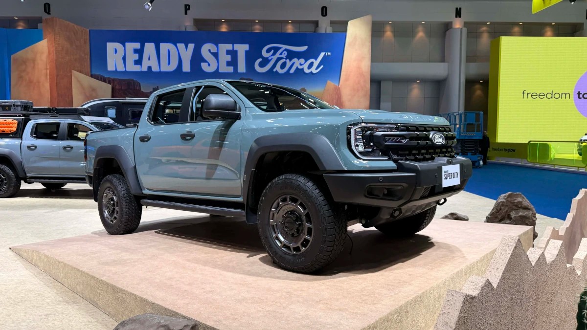 Phía trước của Ford Ranger Super Duty trưng bày tại Triển lãm Ô tô Bangkok 2026