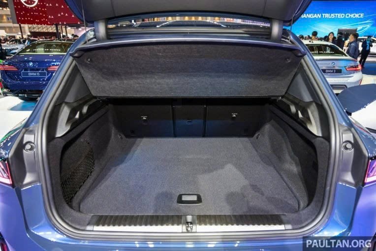 SUV điện BMW iX3 thế hệ mới ra mắt Đông Nam Á: Sạc siêu nhanh, chạy 805 km/sạc