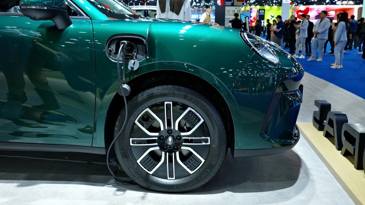 Phía bên của GWM Ora 5 EV