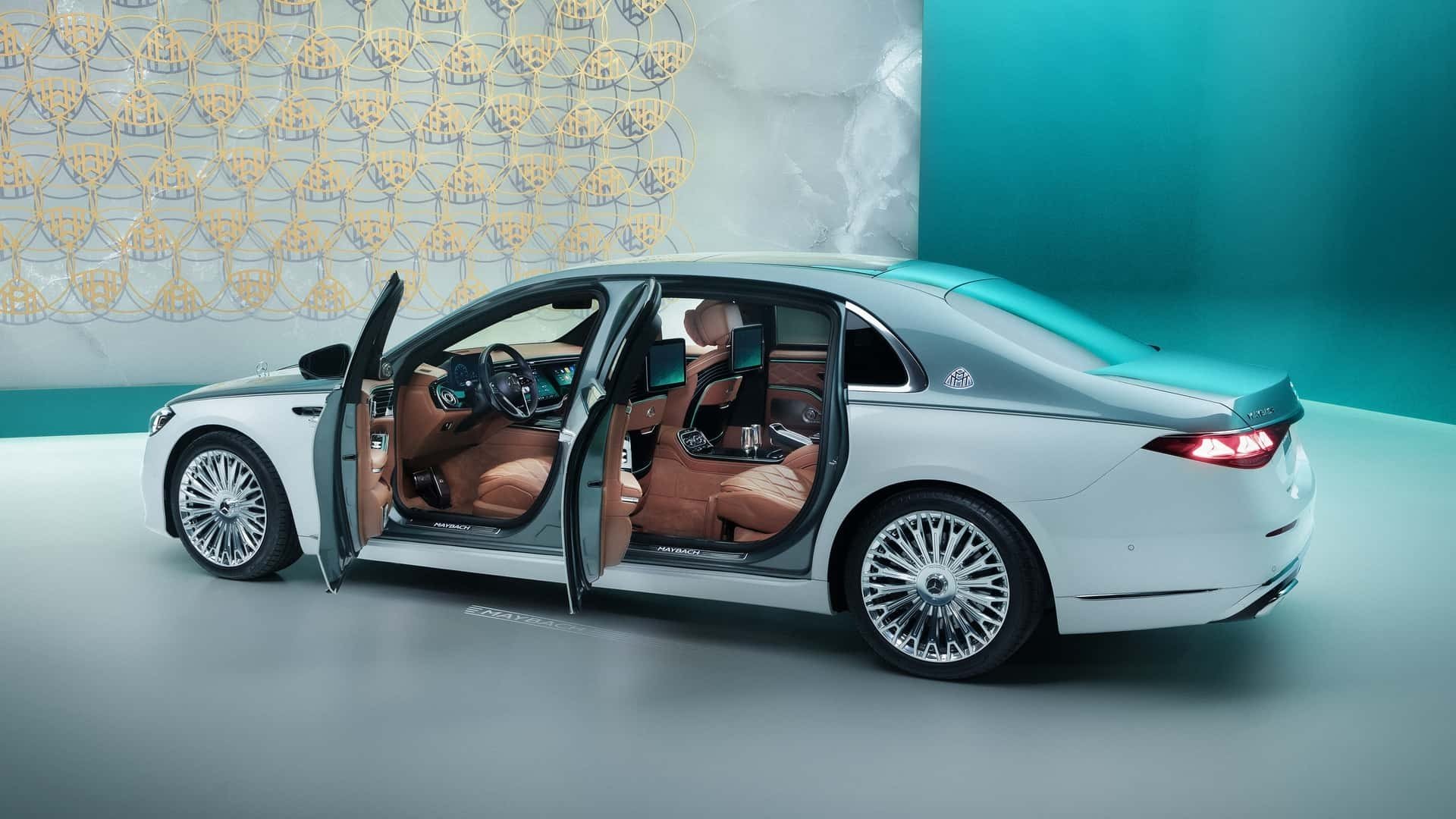 Mercedes-Maybach S-Class 2027 khi mở cửa