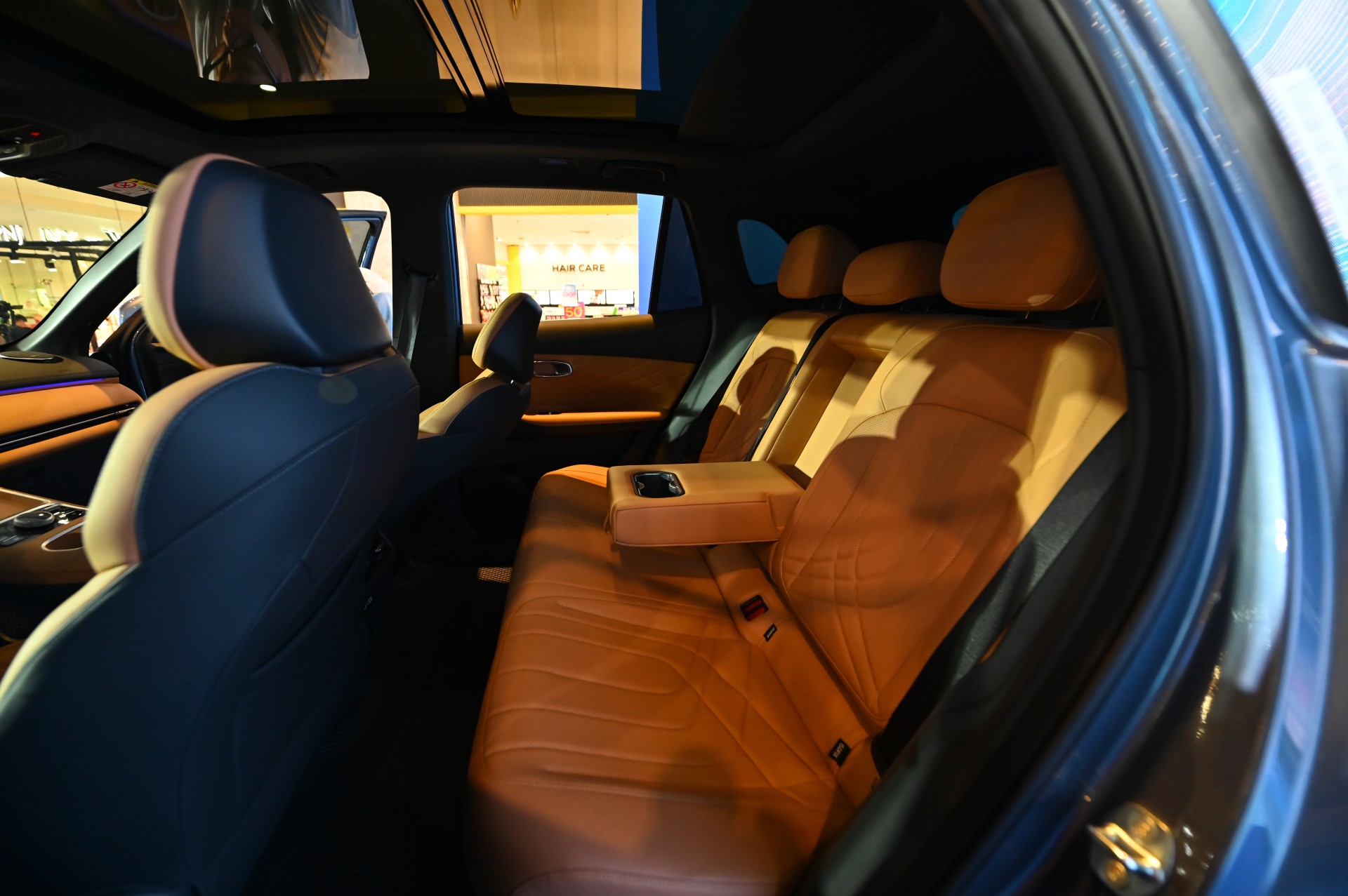 Bộ đôi năng lượng mới Geely EX5 EM-i và Geely EX2 trình làng