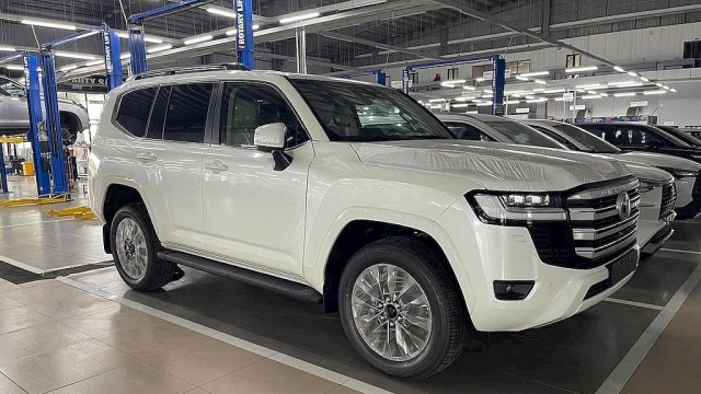 Toyota và Lexus triệu hồi 1.041 SUV cỡ lớn tại Việt Nam vì lỗi phần mềm hộp số