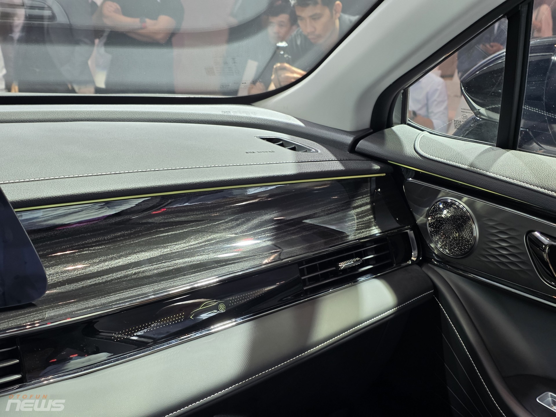 Omoda C5 SHS H ra mắt Việt Nam với giá gây sốc