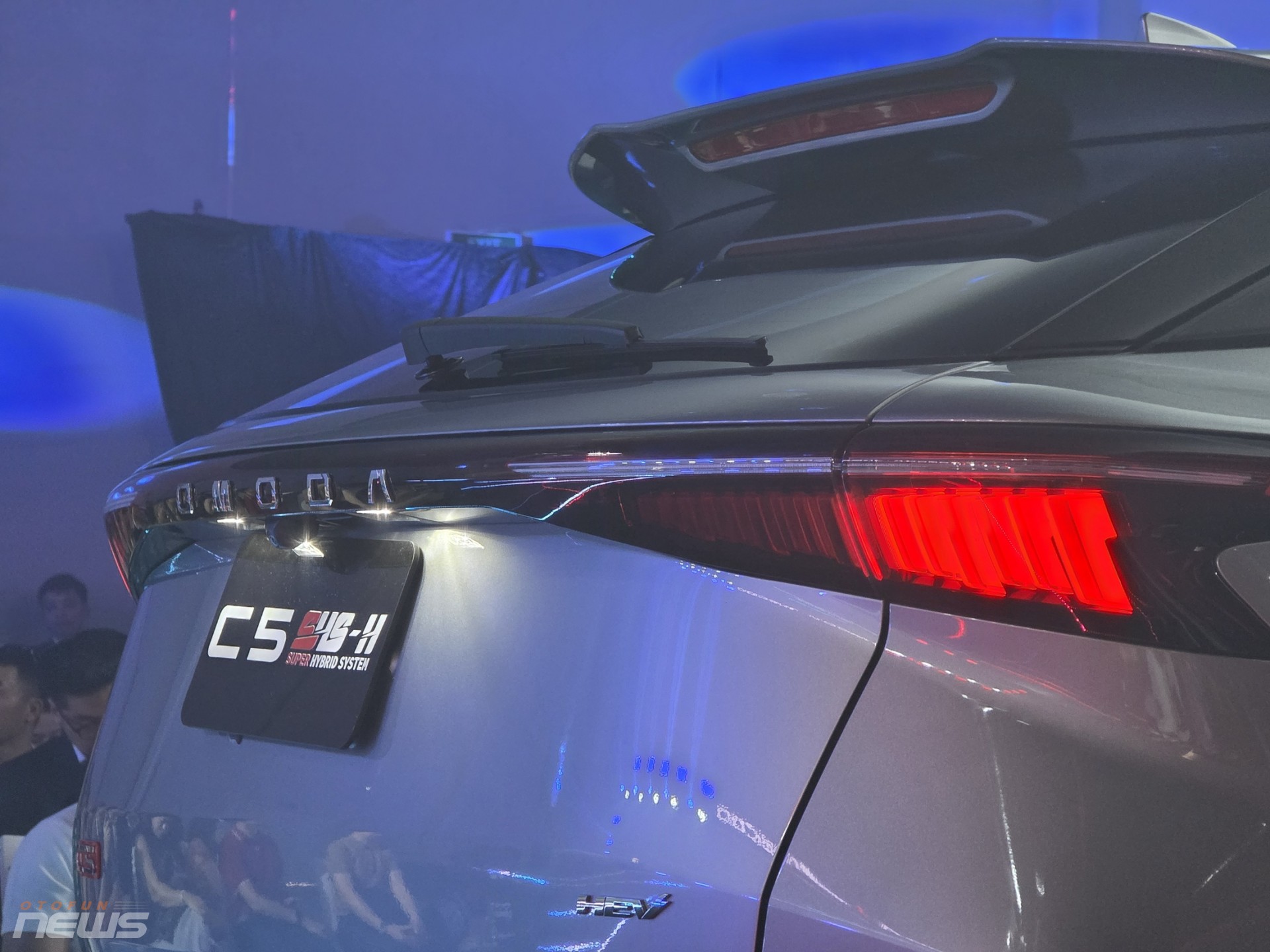 Omoda C5 SHS H ra mắt Việt Nam với giá gây sốc