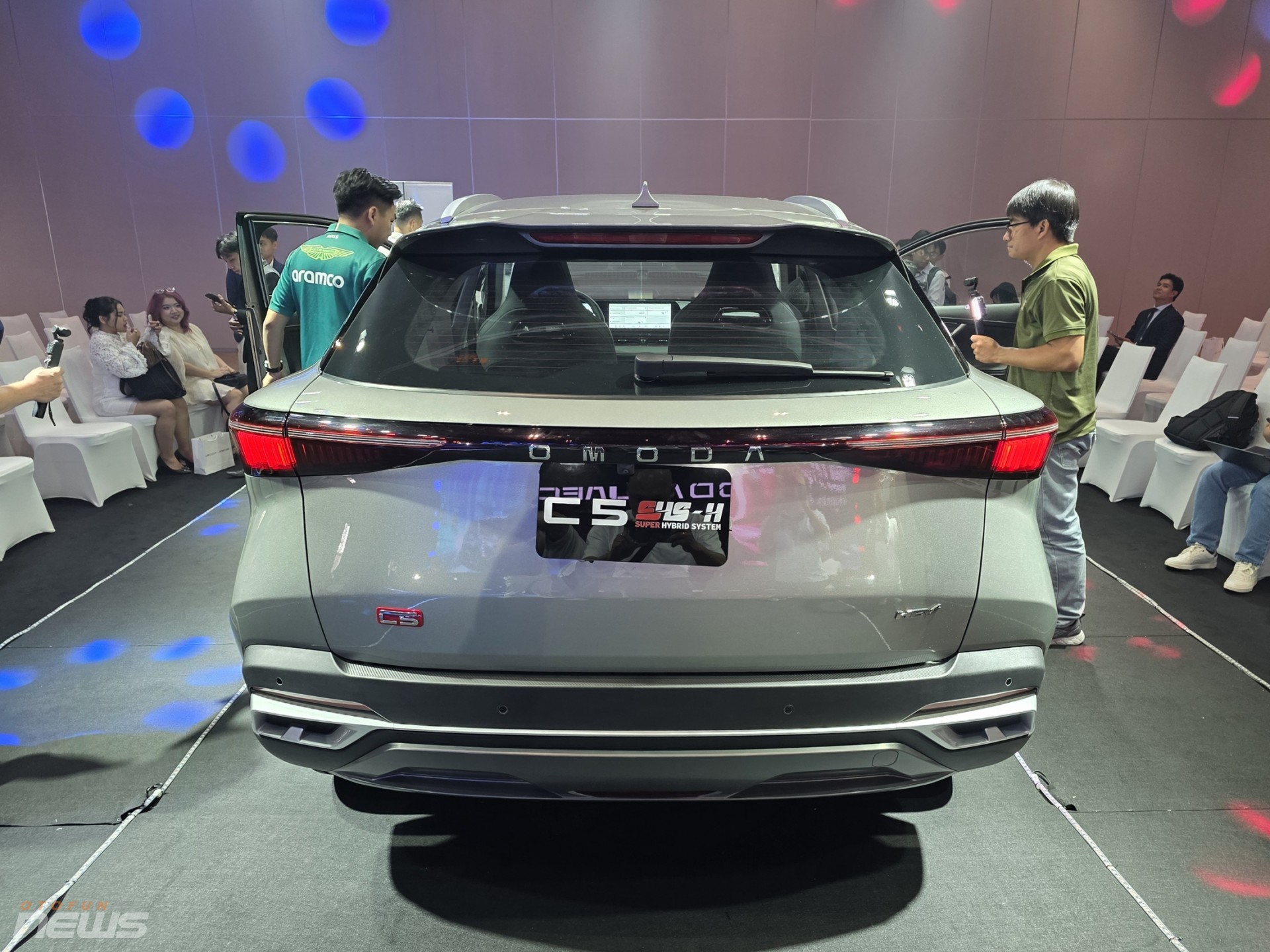 Omoda C5 SHS H ra mắt Việt Nam với giá gây sốc