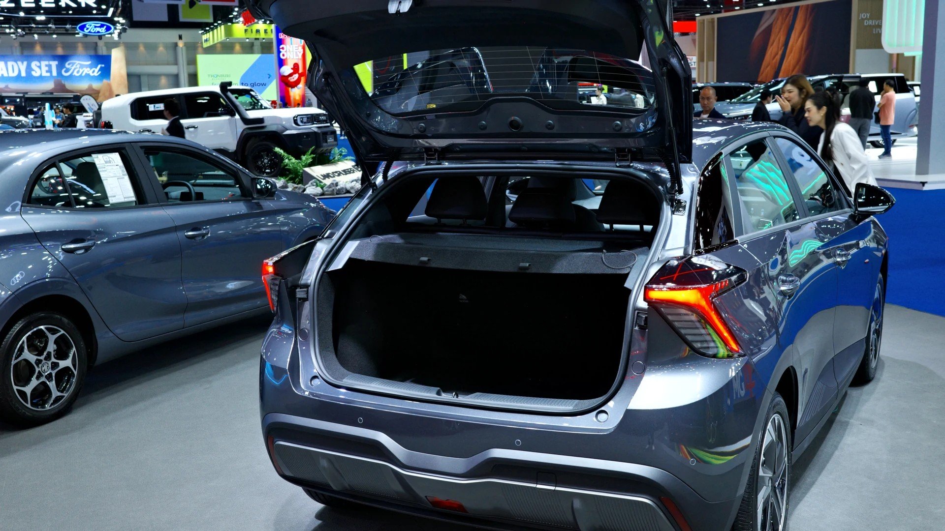 MG4 2026 ra mắt tại Thái Lan, giá rẻ hơn bản cũ đang bán tại Việt Nam Khoang cốp sau của MG4 2026 Thái Lan