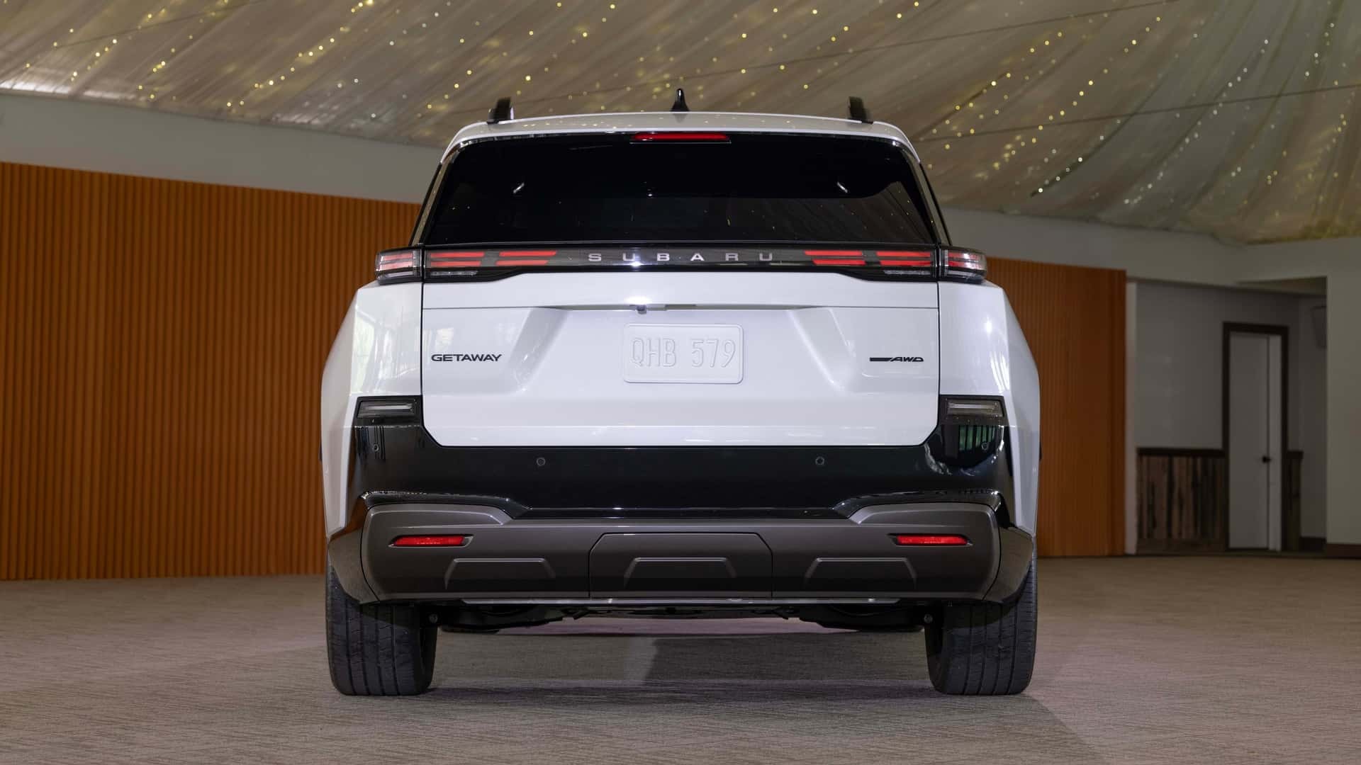 SUV điện ba hàng ghế Subaru Getaway 2027 chính thức ra mắt Đuôi của Subaru Getaway 2027