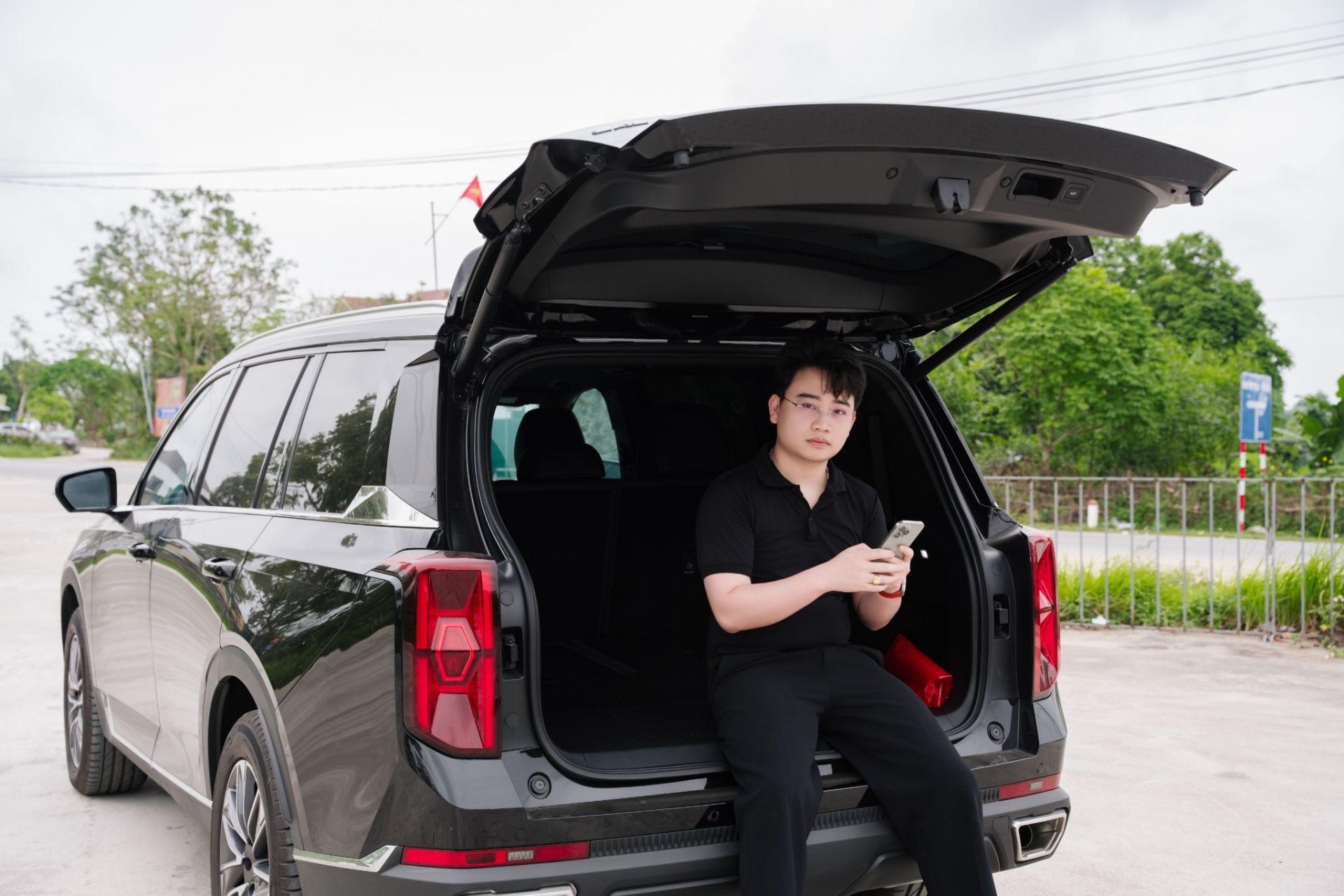 Bỏ qua những lựa chọn quen thuộc, chủ xe GAC GS8 tìm thấy điều gì ở một mẫu SUV lạ?