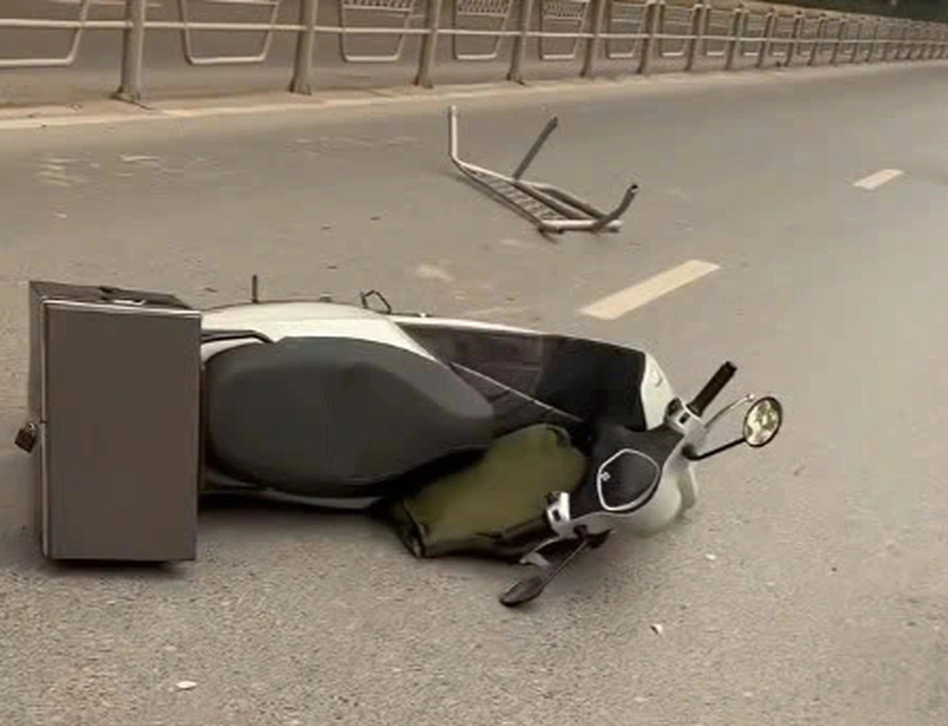 Tổng hợp tin tức tai nạn giao thông mới nhất ngày hôm nay 4/4/2026 Tổng hợp tin tức tai nạn giao thông mới nhất ngày hôm nay 4/4/2026