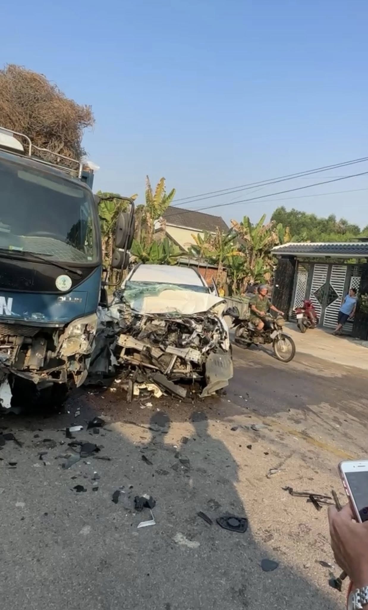 Tổng hợp tin tức tai nạn giao thông mới nhất ngày hôm nay 6/4/2026