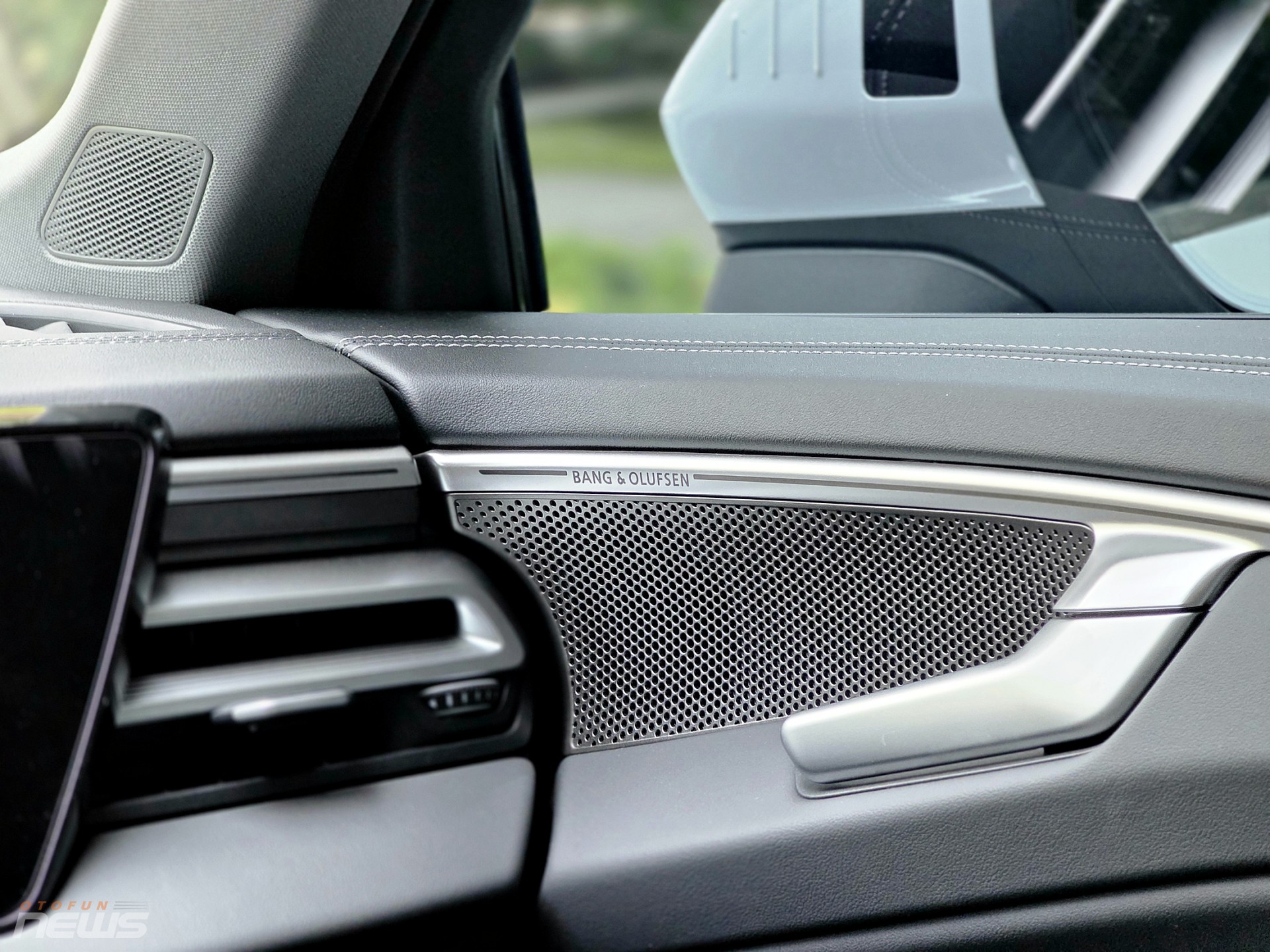 Audi A6 có gì nổi bật trong nhóm sedan hạng sang dưới 3 tỷ đồng? Audi A6 có gì nổi bật trong nhóm sedan hạng sang dưới 3 tỷ đồng?