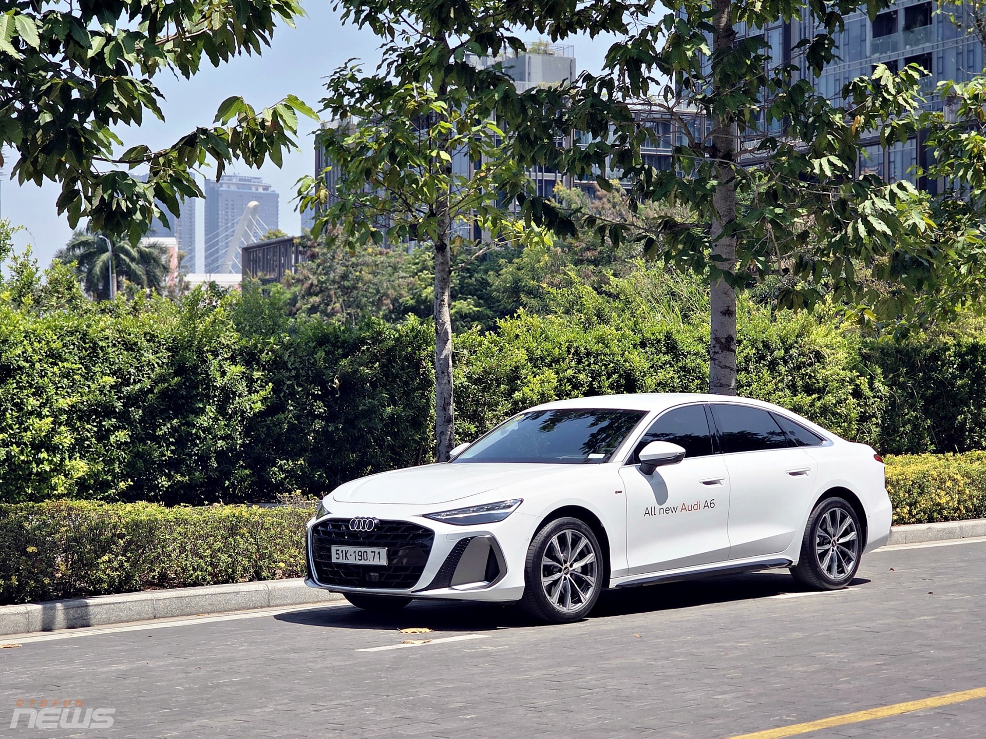 Audi A6 có gì nổi bật trong nhóm sedan hạng sang dưới 3 tỷ đồng? Audi A6 có gì nổi bật trong nhóm sedan hạng sang dưới 3 tỷ đồng?