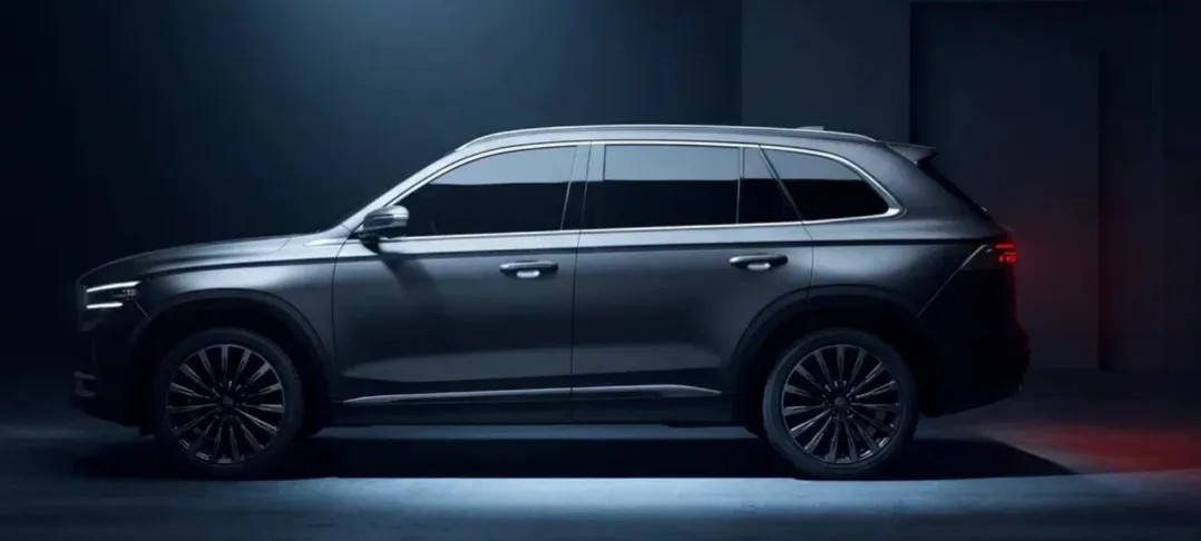 Phía bên của Volga K50