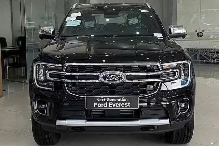 Ford Everest động cơ xăng EcoBoost 2.3L sắp bán tại Việt Nam