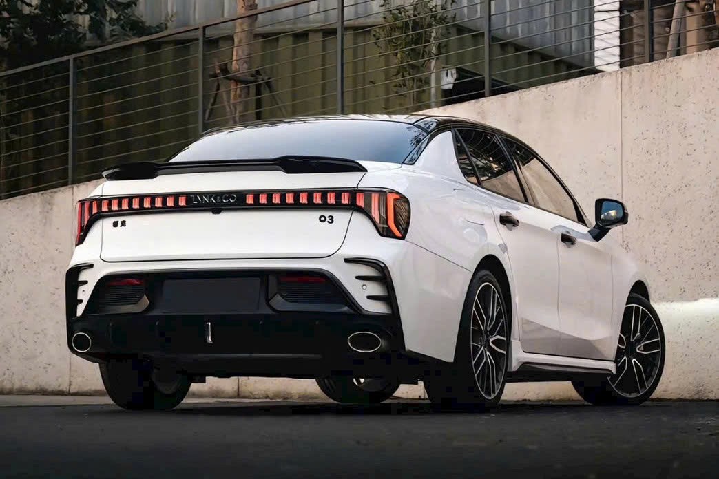 Giá Lynk & Co 03 dự kiến 800 triệu, ADAS là tiêu chuẩn, ra mắt quý II