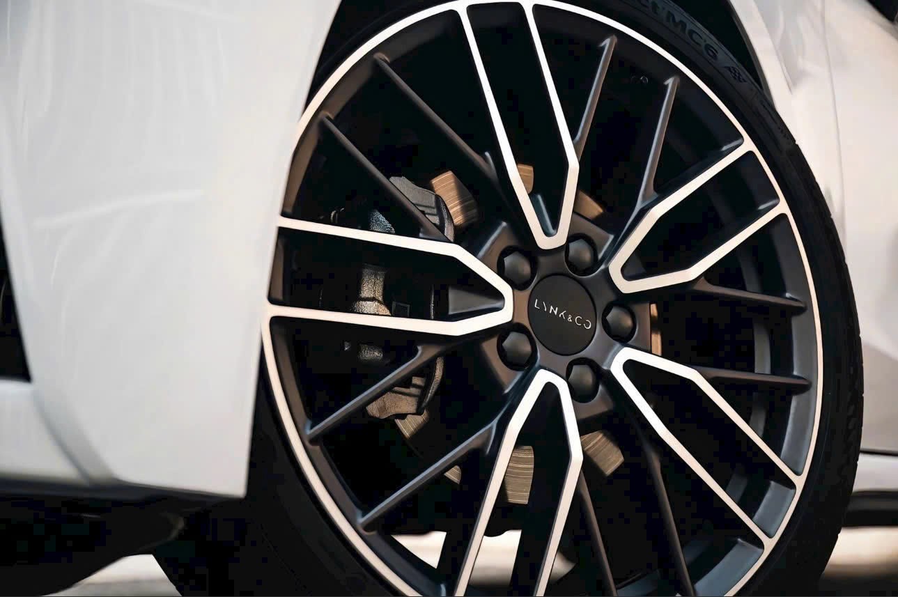 Giá Lynk & Co 03 dự kiến 800 triệu, ADAS là tiêu chuẩn, ra mắt quý II