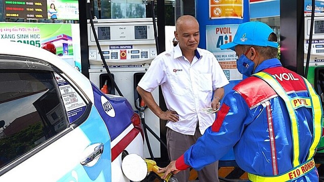 Điều chỉnh giá xăng dầu hôm nay tiếp tục giảm mạnh, dầu Diesel giảm gần 10.000 đồng/lít