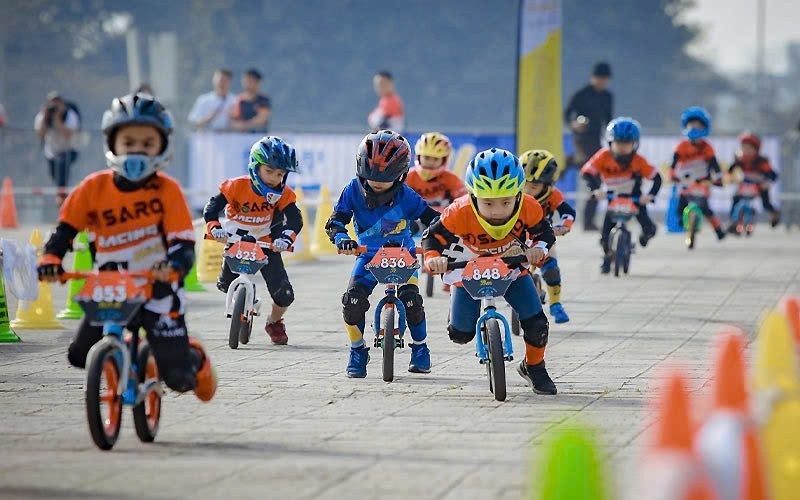 Hàng trăm tay đua nhí tranh tài tại sự kiện Gymkhana Kid - Global City