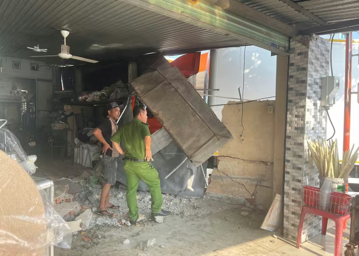 Tổng hợp tin tức tai nạn giao thông mới nhất ngày hôm nay 13/4/2026