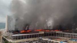 Bãi đỗ xe trong nhà máy BYD bị cháy lớn sáng ngày 14/4, không ghi nhận thương vong