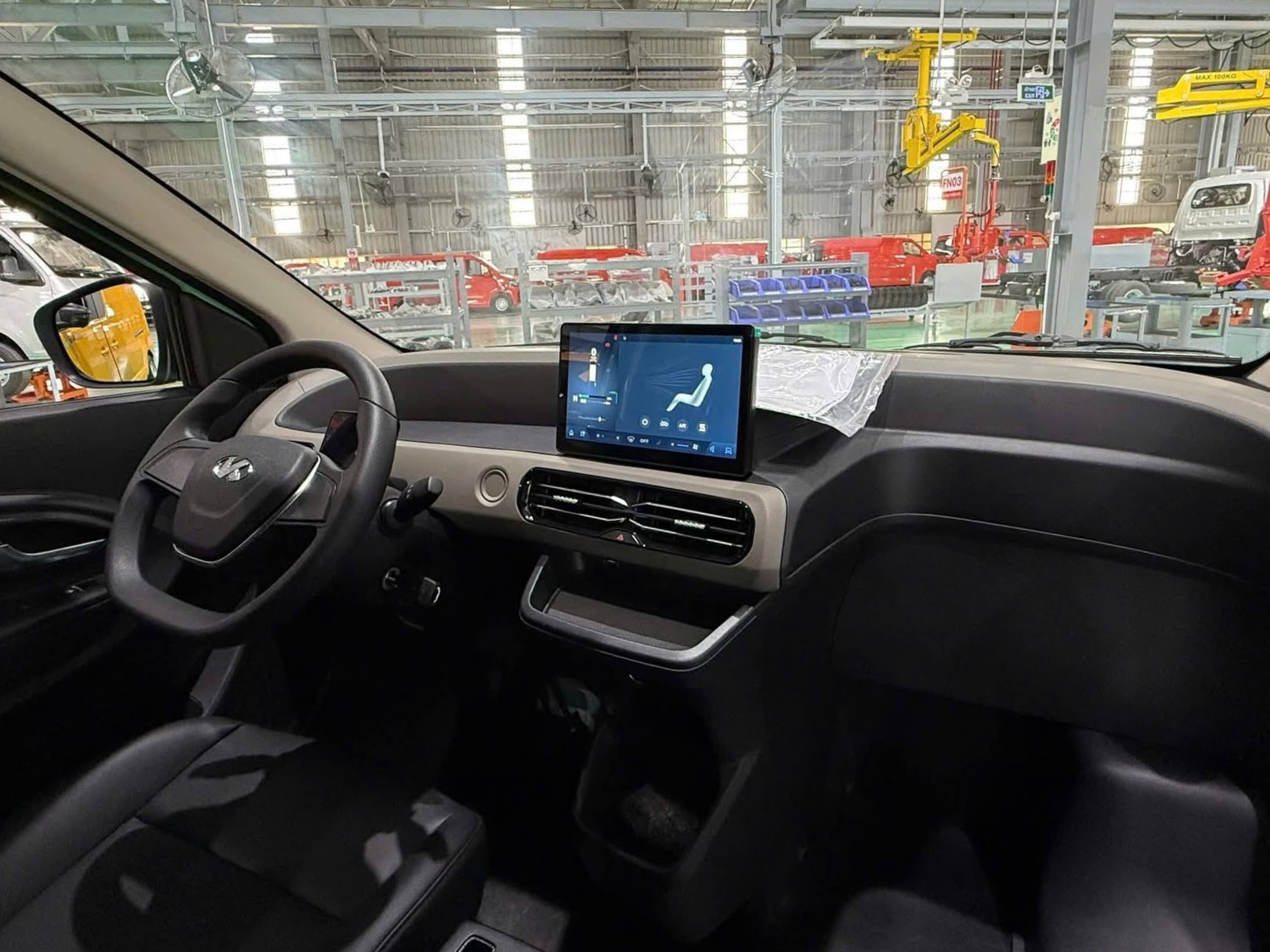 Xe tải van điện Kim Long GK48 EV ra mắt, giá từ 490 triệu đồng