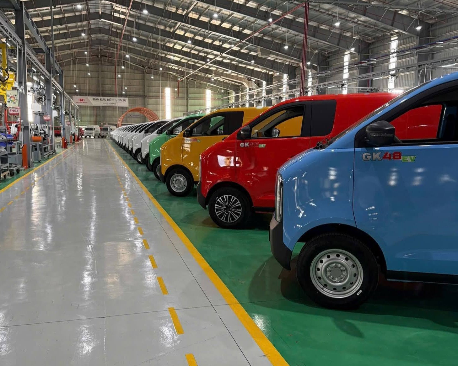 Xe tải van điện Kim Long GK48 EV ra mắt, giá từ 490 triệu đồng