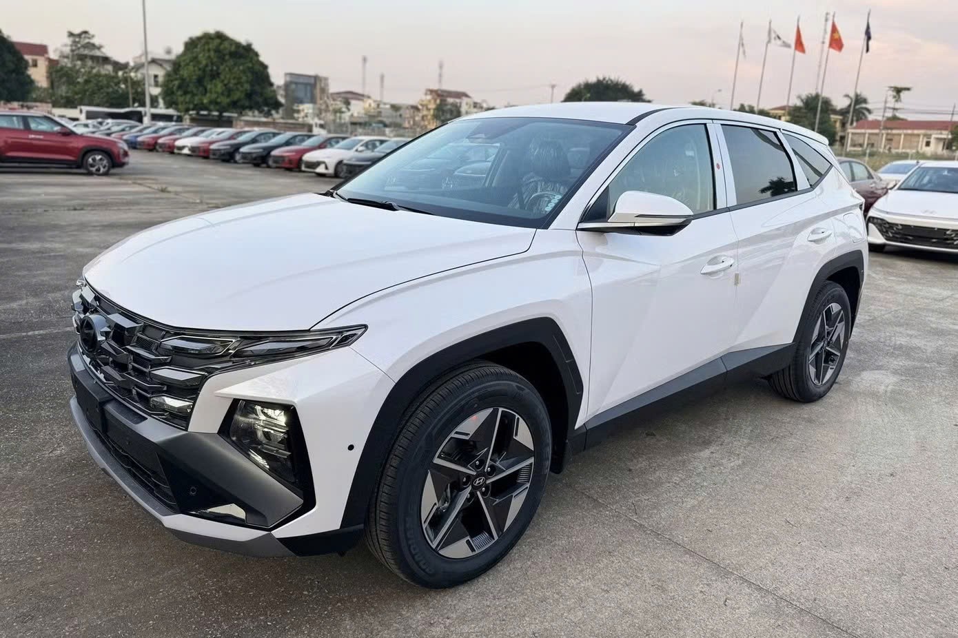 Hyundai Tucson hybrid chuẩn bị ra mắt