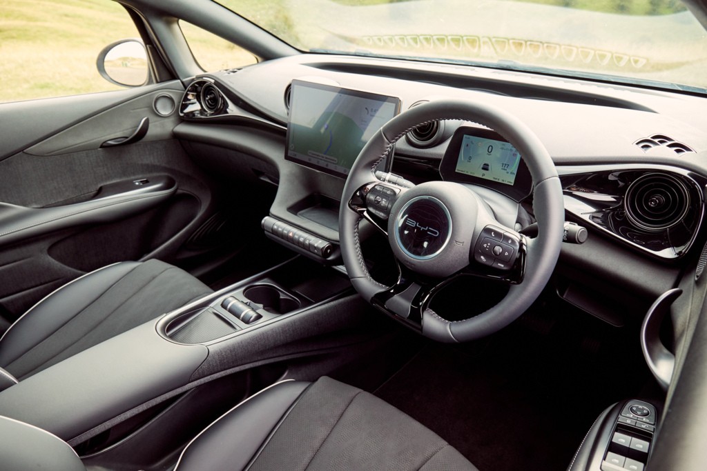 BYD Dolphin 2026 nhập Thái, hatchback điện dưới 600 triệu có đáng để chờ?