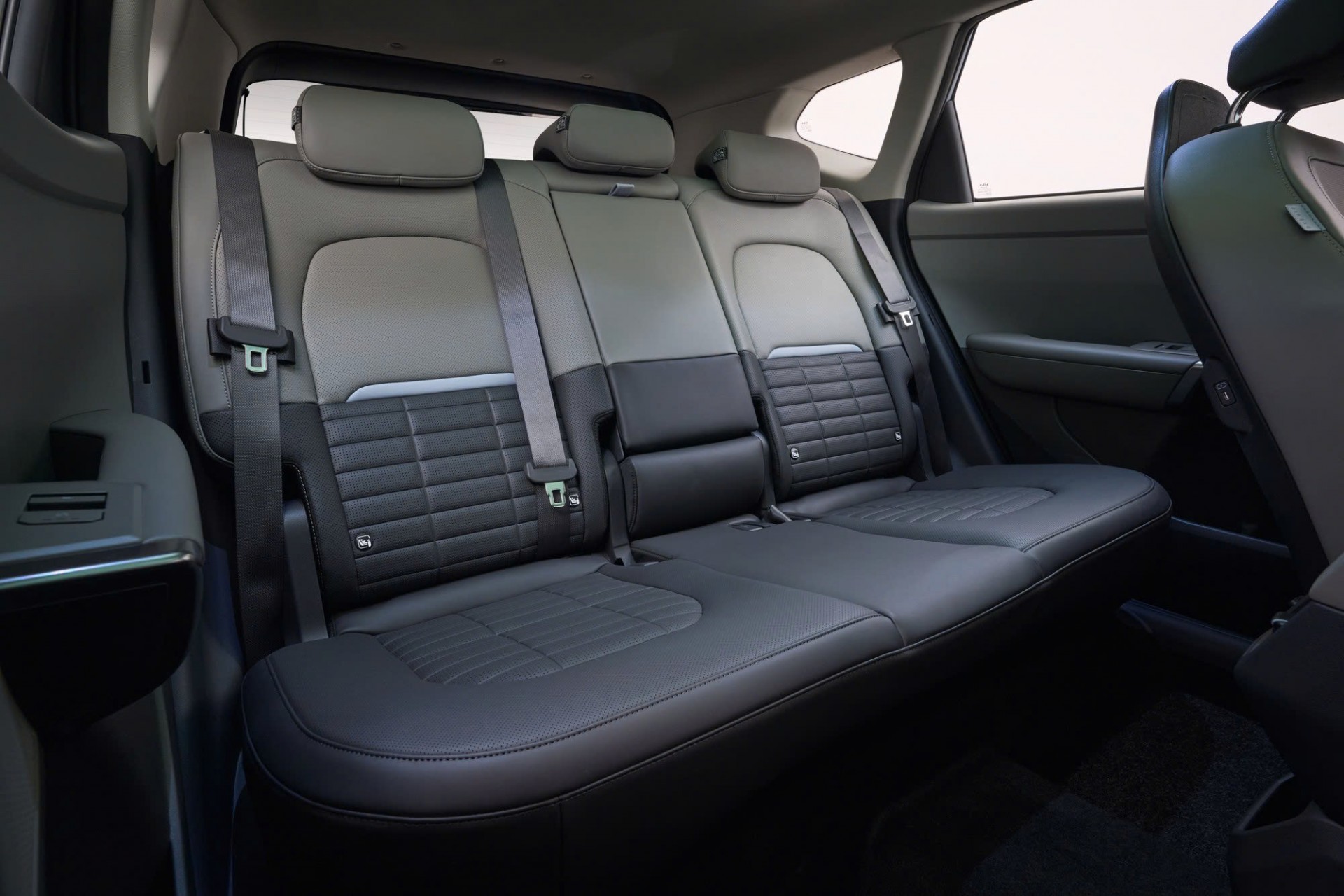 Kia Seltos thế hệ mới ra mắt, có phiên bản hybrid và hệ dẫn động 4 bánh Kia Seltos thế hệ mới ra mắt, có phiên bản hybrid và hệ dẫn động 4 bánh